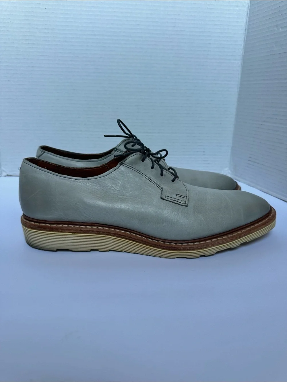 Allen Edmonds Men’s Gray Cove Drive Almond Toe Leather Lace Up Shoes- Size 11